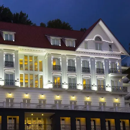 Mell Hotel 4*