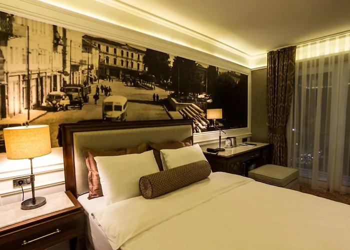 Mell Hotel 4*