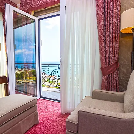 Hotel Mell 3*