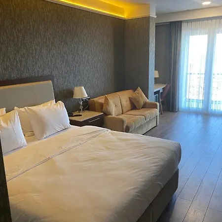 Hotel Mell 3*