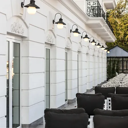 Mell Hotel 3*